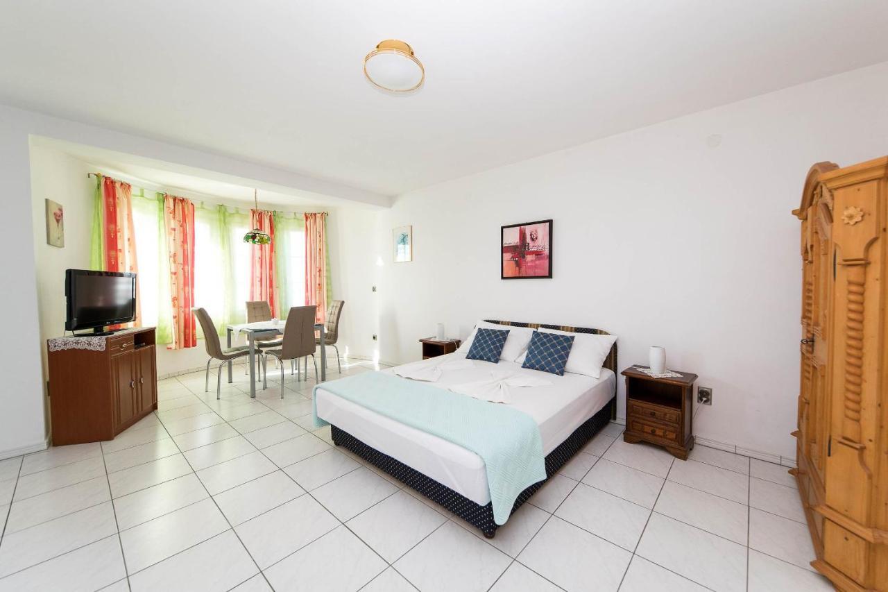 Apartmani Kovac Crikvenica Esterno foto